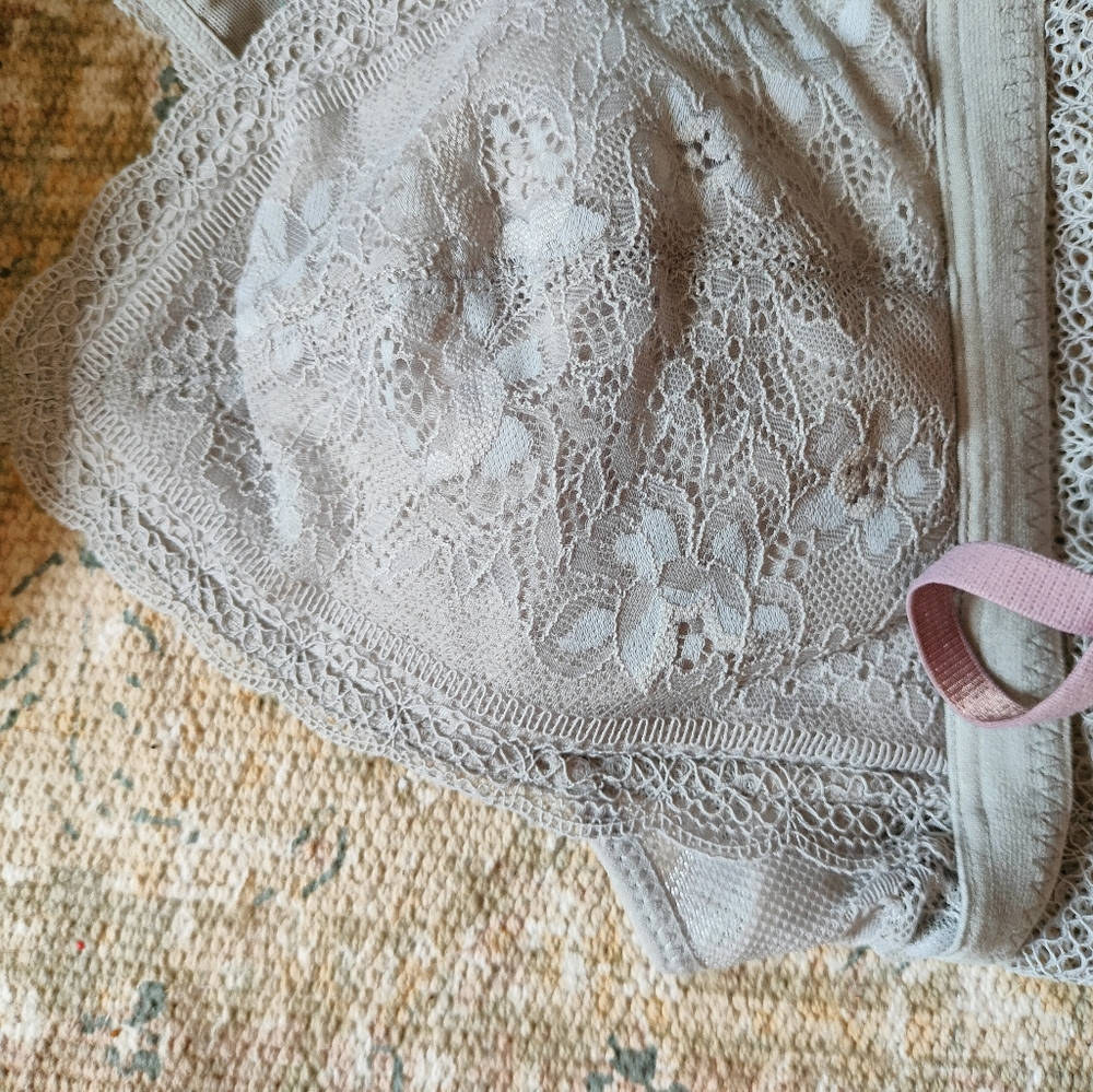 H&M Grey Lace Bralette - Picture 11 of 13